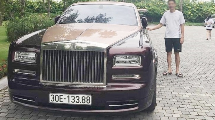 Đấu giá mãi không thành, Rolls-Royce Phantom từng của Trịnh Văn Quyết bất ngờ được các "cò lái" rao bán với giá sốc