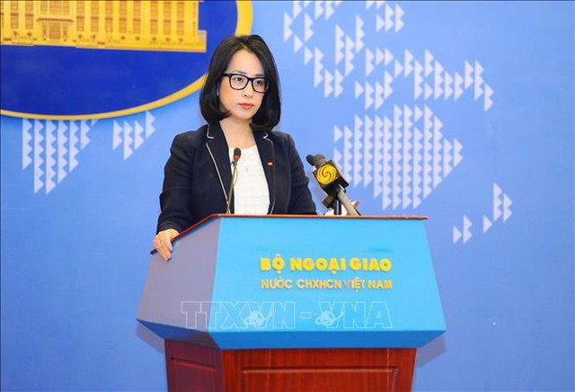 Việc sử dụng các sản phẩm, ấn phẩm có đường chín đoạn là vi phạm quy định của Việt Nam và không được chấp nhận