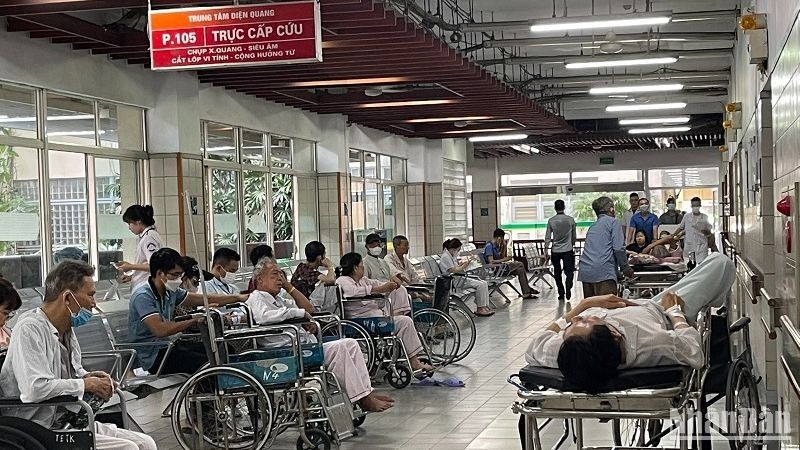 Giá viện phí tính đúng, tính đủ: Người dân hưởng lợi gì?