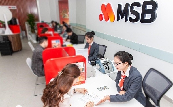 Một ngân hàng giảm 1% lãi suất cho vay với khách hàng doanh nghiệp
