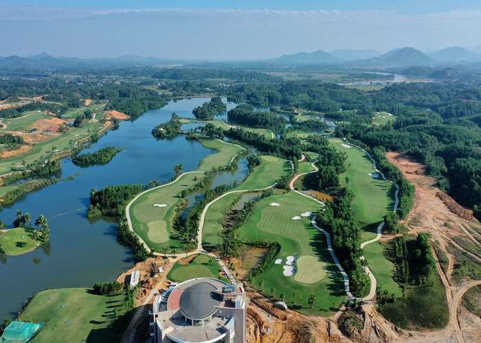 Một dự án sân golf tại Yên Bái vướng loạt sai phạm