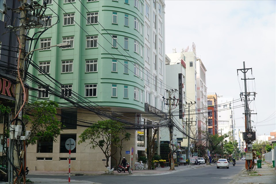 Nguyên nhân nào khiến các khách sạn tại Đà Nẵng lại rao bán?