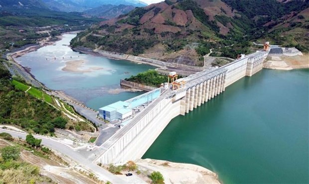 Nước về nhiều, các hồ thủy điện sẵn sàng xả tràn theo quy định