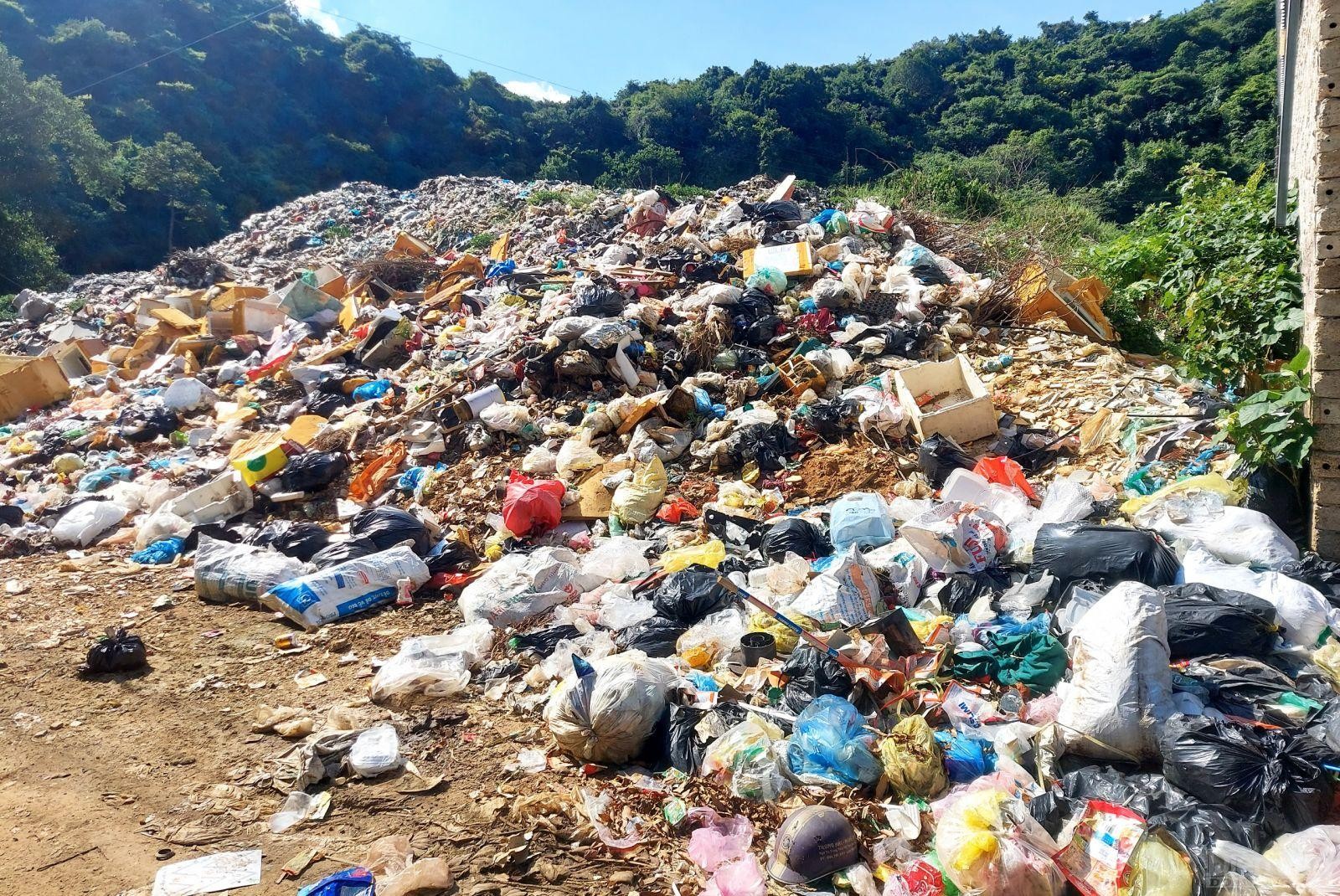 Vì sao các dự án xử lý môi trường ở Nghệ An rơi vào bế tắc? (Bài 1): Công trình hàng chục tỷ xây xong rồi “án binh bất động”