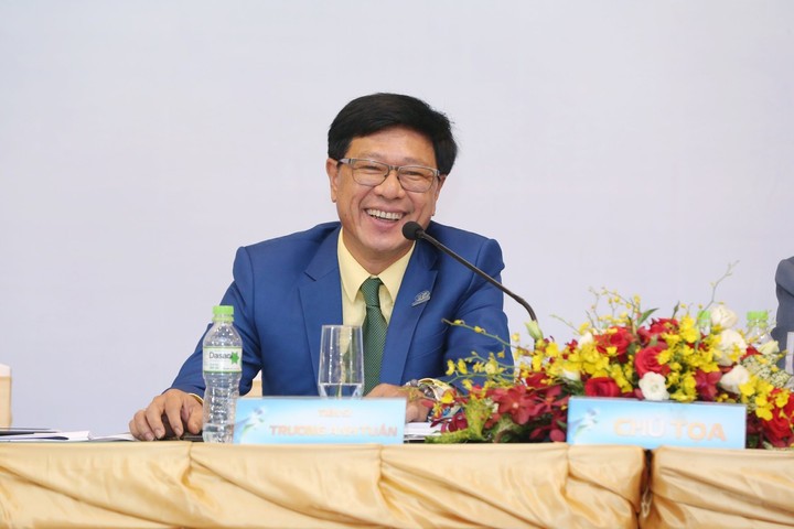 Chủ tịch Địa ốc Hoàng Quân đã bán sạch cổ phiếu HQC