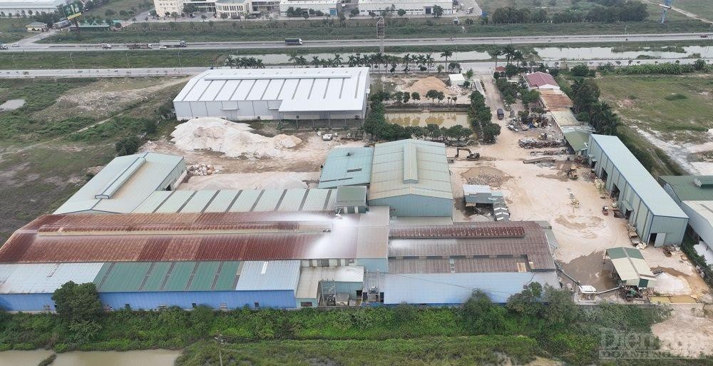 Lộ nhiều sai phạm tại nhà máy chế biến bột đá ở Nghệ An
