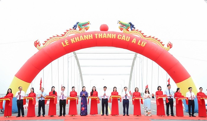 Bắc Giang khánh thành loạt công trình trọng điểm