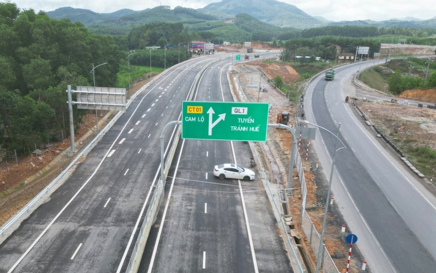 Thanh tra Chính phủ “điểm mặt” loạt vi phạm về vật liệu xây dựng tại dự án cao tốc nối Quảng Trị - Huế