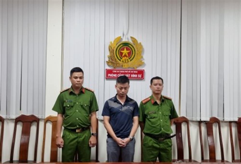 Khởi tố 02 đối tượng liên quan vụ án xảy ra tại các trung tâm đăng kiểm