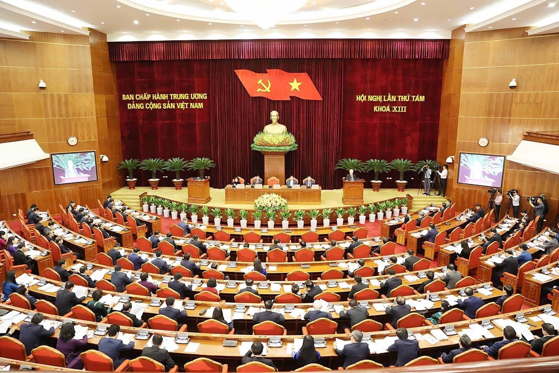 Quy định mới của Bộ Chính trị về đánh giá, xếp loại chất lượng hằng năm tập thể, cá nhân trong hệ thống chính trị