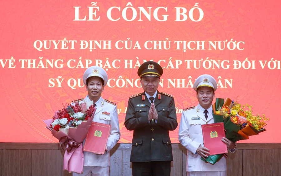 Chủ tịch nước thăng cấp bậc hàm 2 Trung tướng Công an nhân dân