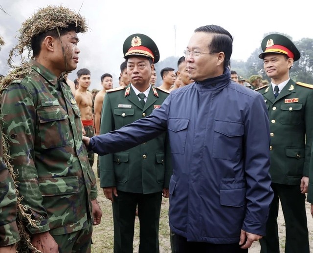 Chủ tịch nước Võ Văn Thưởng kiểm tra công tác sẵn sàng chiến đấu của Bộ đội Đặc công
