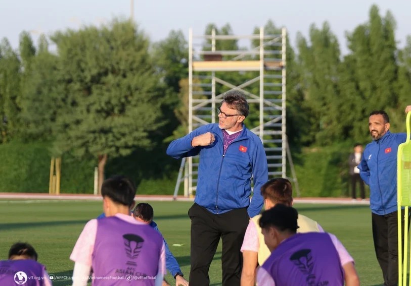 AFC Asian Cup 2023: Chờ khoảnh khắc xuất thần của Quang Hải, Thanh Bình
