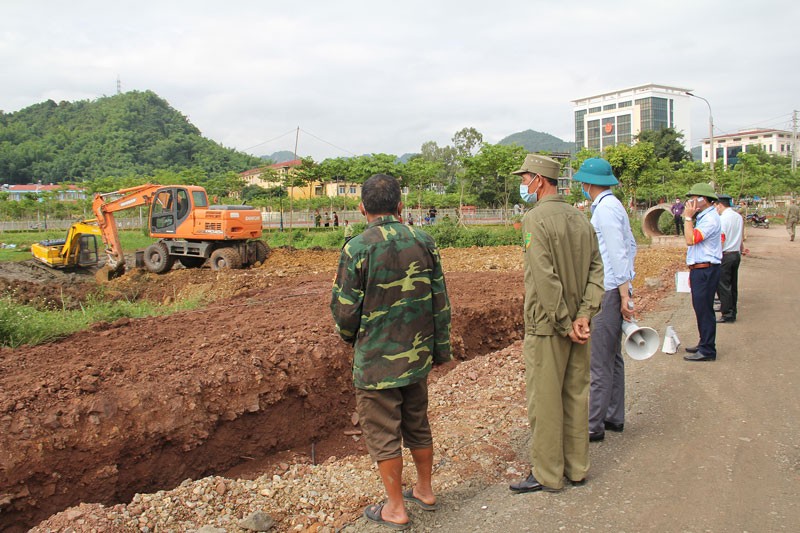 Thu hồi đất vì mục đích an ninh quốc phòng trong trường hợp nào, căn cứ vào đâu?