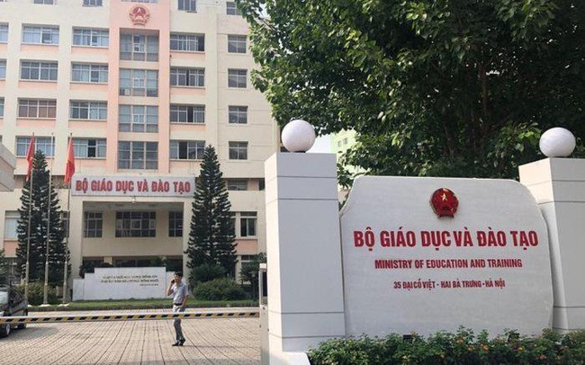 Thi tốt nghiệp THPT 2024: Nếu trượt tốt nghiệp thì thi lại như thế nào?