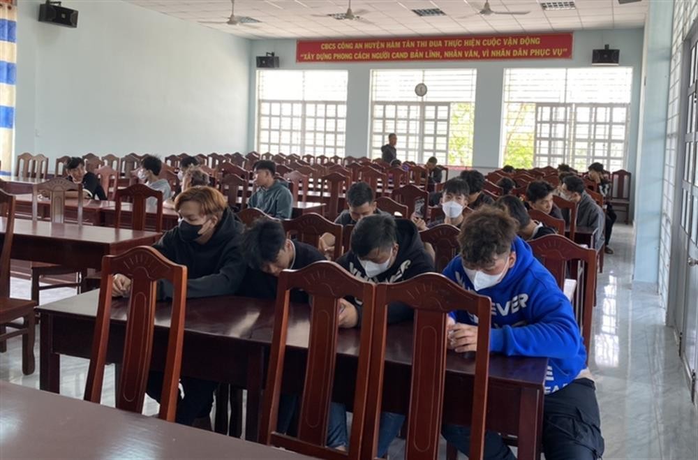 Kịp thời ngăn chặn hơn 50 thanh, thiếu niên tụ tập đua xe trái phép