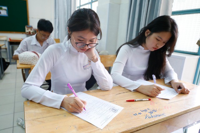 Đảm bảo thi tốt nghiệp đúng nội dung chương trình giáo dục phổ thông đã được học