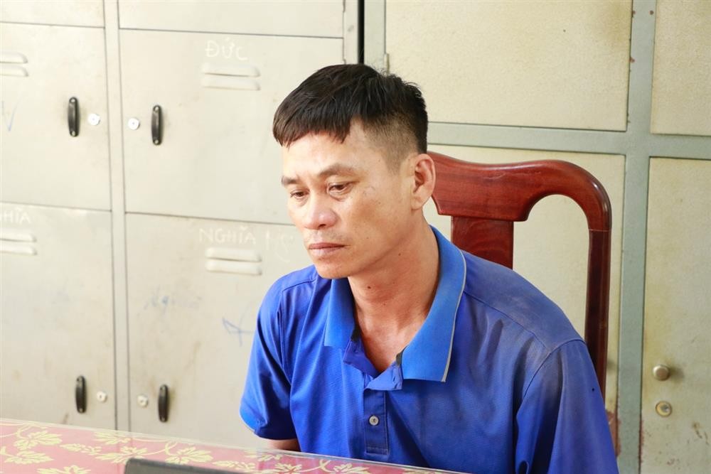Tạm giữ hình sự đối tượng bạo hành con riêng của vợ tại thành phố Đồng Xoài