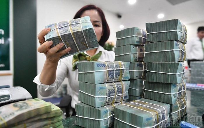 NHNN chào bán tín phiếu có “thắt” dòng tiền vào chứng khoán?