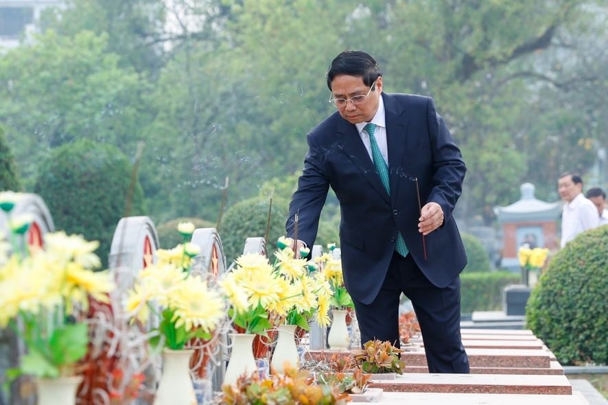 Thủ tướng: Không bao giờ quên những người làm nên 'cột mốc vàng' lịch sử Điện Biên Phủ