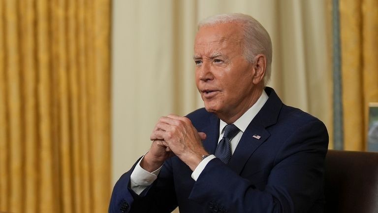 Ông Joe Biden rút lui, kinh tế toàn cầu sẽ ra sao?
