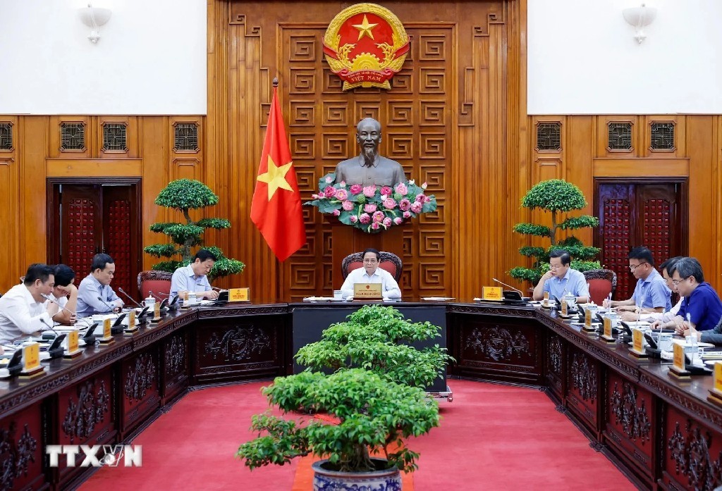 Thủ tướng Phạm Minh Chính chỉ đạo rà soát văn bản pháp luật để khơi thông cho phát triển