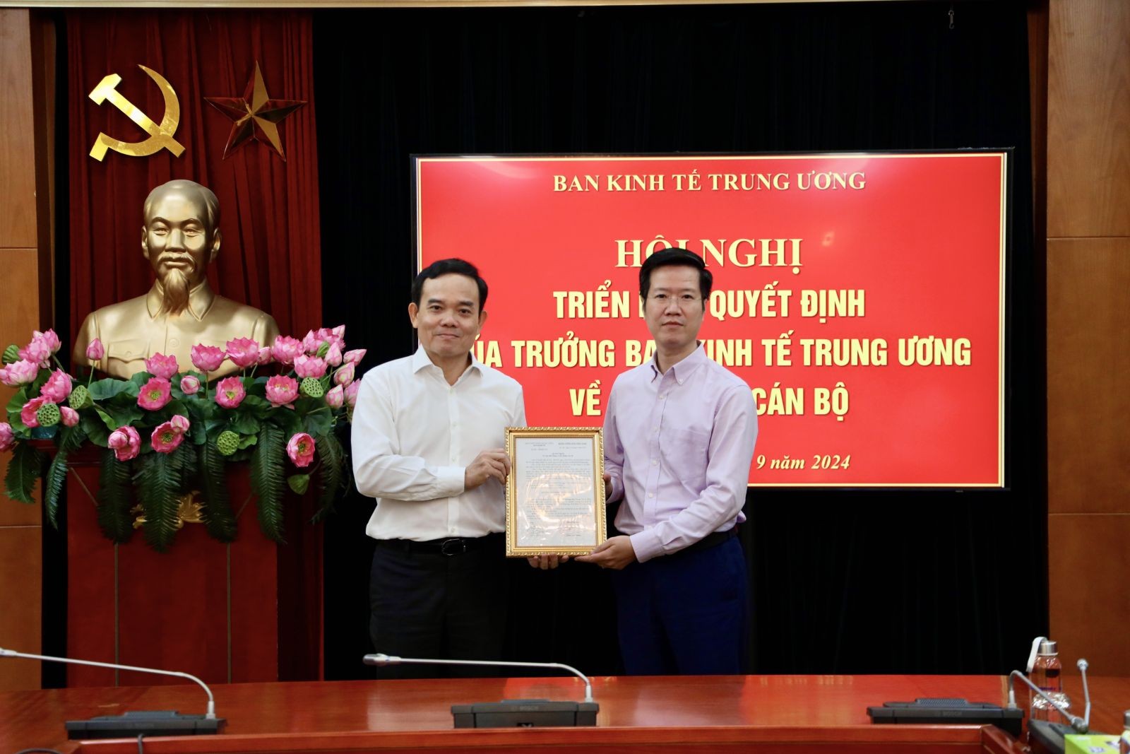 Ông Dương Duy Hưng giữ chức Vụ trưởng Vụ Kinh tế tổng hợp - Ban Kinh tế Trung ương