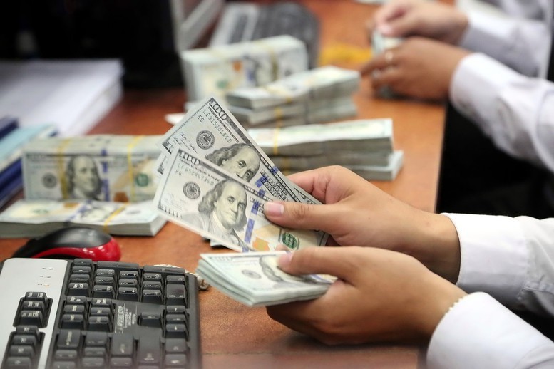 Quy định mới về lãi suất tiền gửi bằng USD