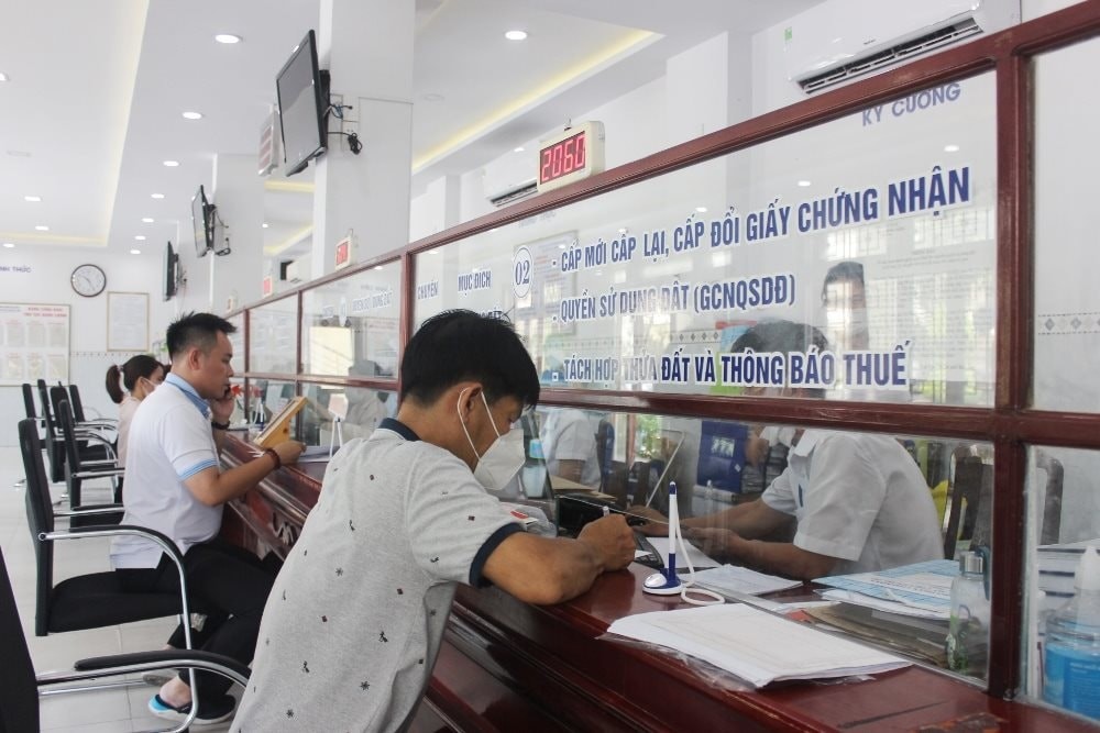 Mức phạt tiền đối với hành vi không đăng ký đất đai từ ngày 04/10/2024