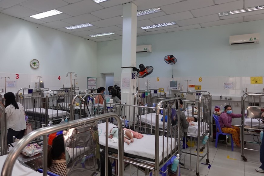 Giám sát dịch bệnh ngay tại cửa khẩu, không để xâm nhập, lây lan vào Việt Nam