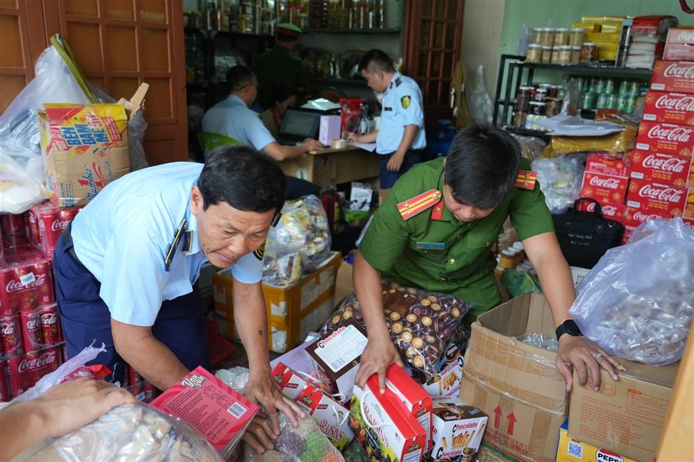 Đảm bảo vệ sinh an toàn thực phẩm, quyền lợi người tiêu dùng trong những ngày giáp Tết