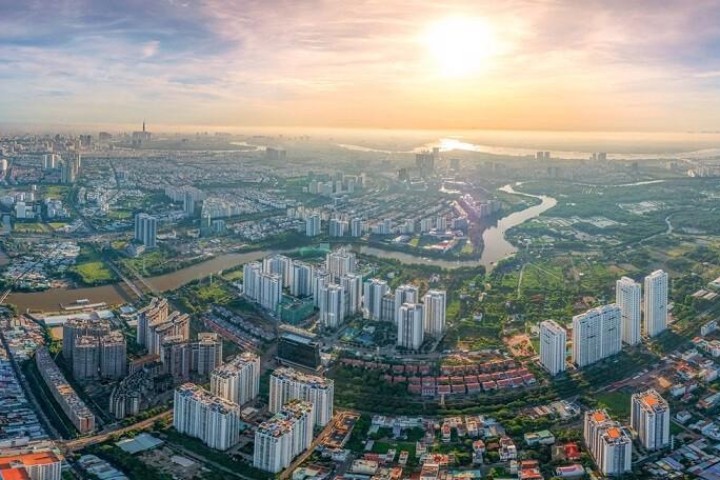 Sếp Vingroup, Novaland, DIC Corp,…nhận lương bao nhiêu mỗi tháng?