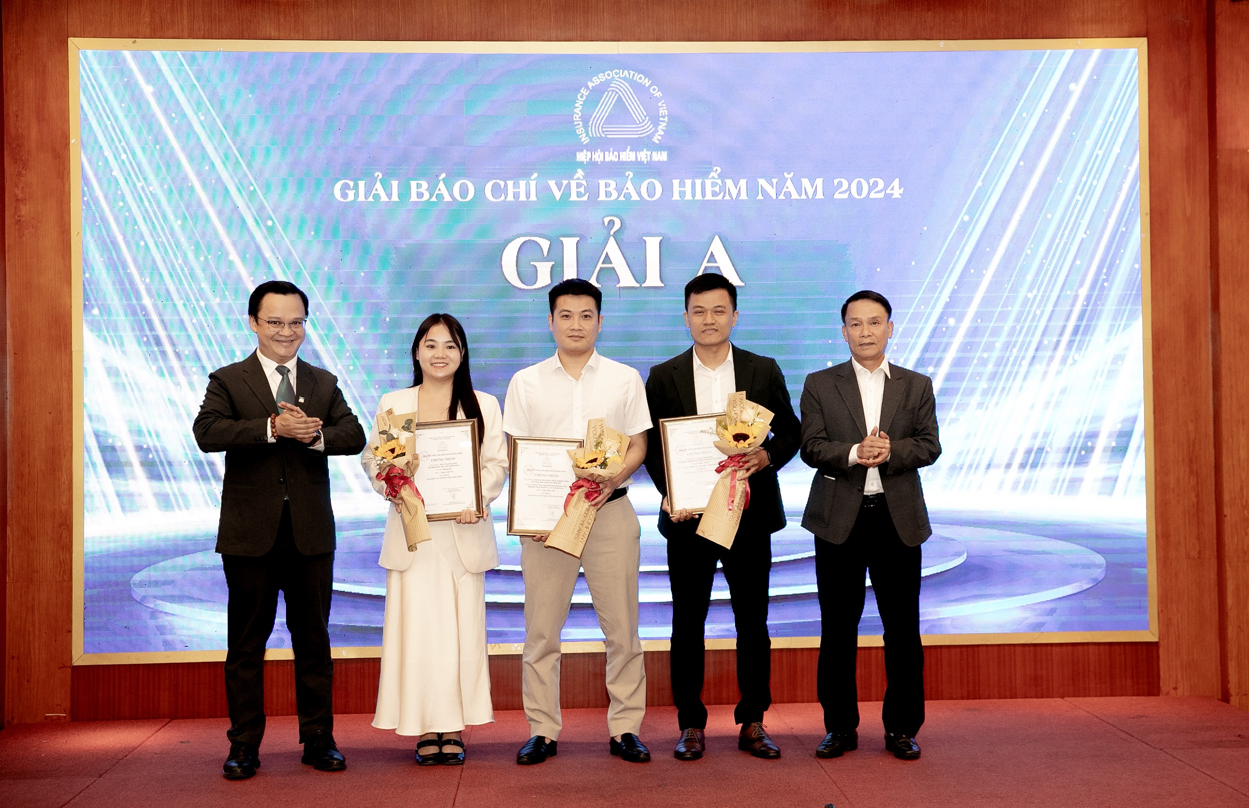 23 tác phẩm Báo chí xuất sắc  đoạt giải về Bảo hiểm năm 2024
