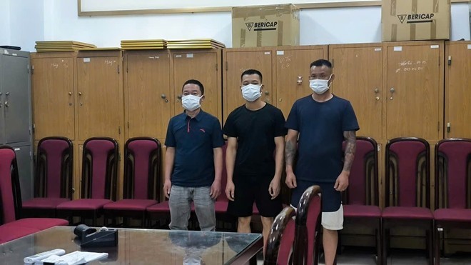 Bắt nhóm 'Lợn rừng' chuyên 'bảo kê' vật liệu xây dựng ở Tây Hồ