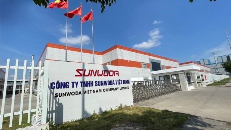 Không chỉ pin, còn sản xuất cả máy hút sữa
