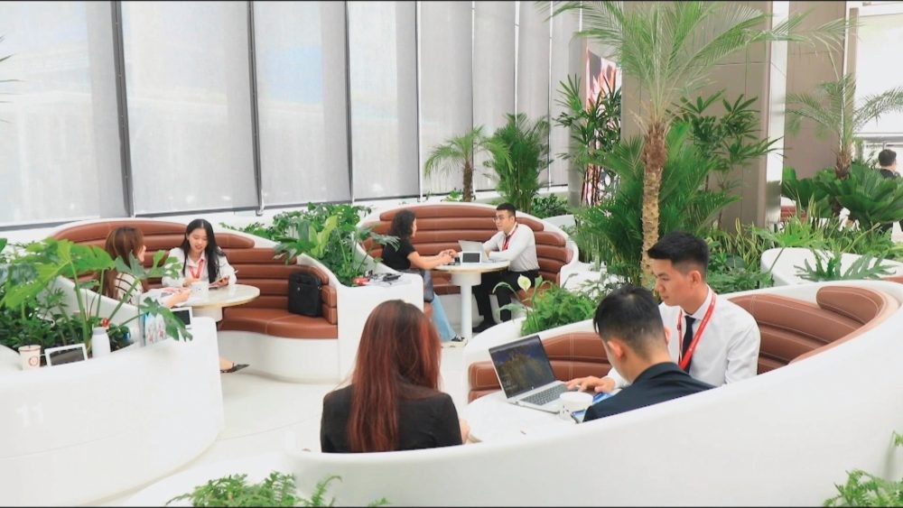 “Sóng” tái cấu trúc nhân sự ngân hàng