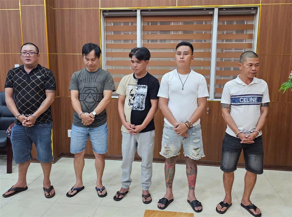 Phá đường dây cá độ bóng đá qua mạng với tổng số tiền giao dịch hơn 100 tỷ đồng