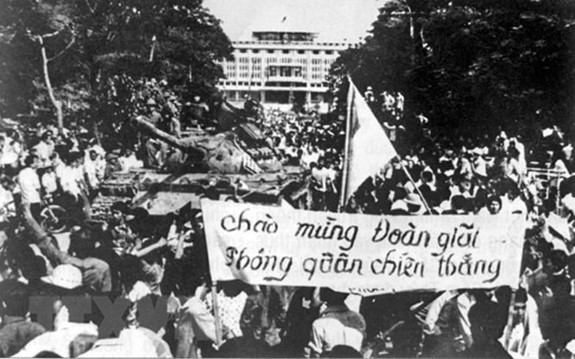 Lõm chính trị trong Đại thắng mùa Xuân 1975 – Nơi ý Đảng và lòng dân hội tụ
