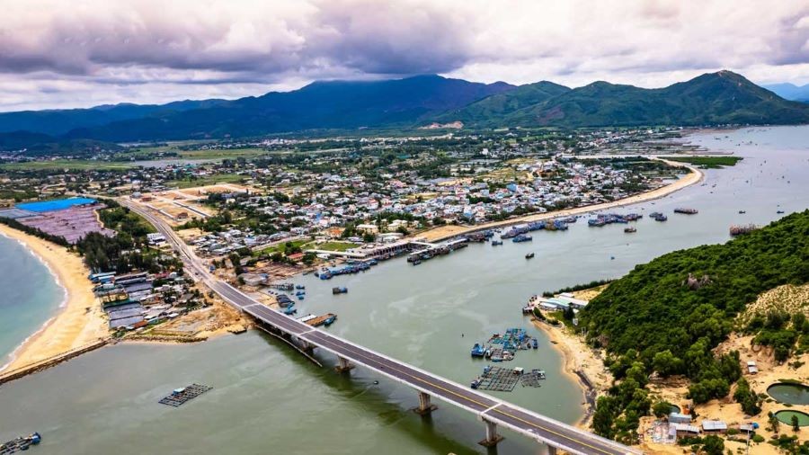 Thông tin mới về dự án khu nghỉ dưỡng cao cấp và siêu du thuyền tại Bình Định