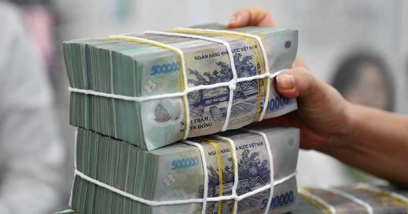 Lãi suất liên ngân hàng giảm sâu