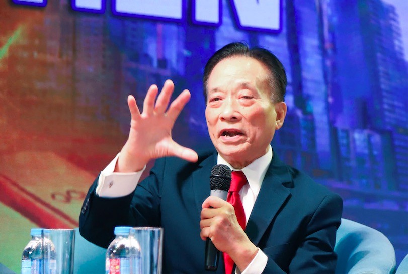 Thời điểm này có nên bán vàng để mua bất động sản?