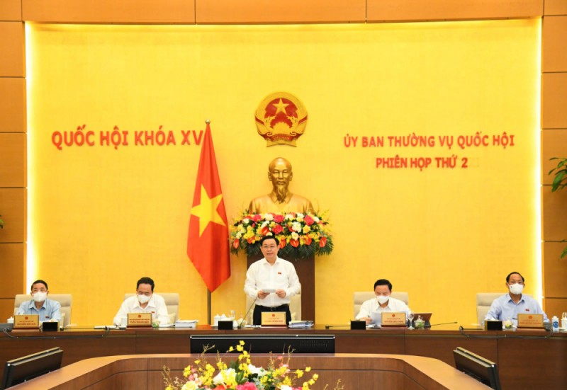 UBTVQH xem xét, quyết định miễn, giảm thuế; phê chuẩn bổ nhiệm nhân sự