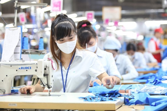 Kéo dài thí điểm quản lý lao động, tiền lương ở một số tập đoàn kinh tế, tổng công ty Nhà nước