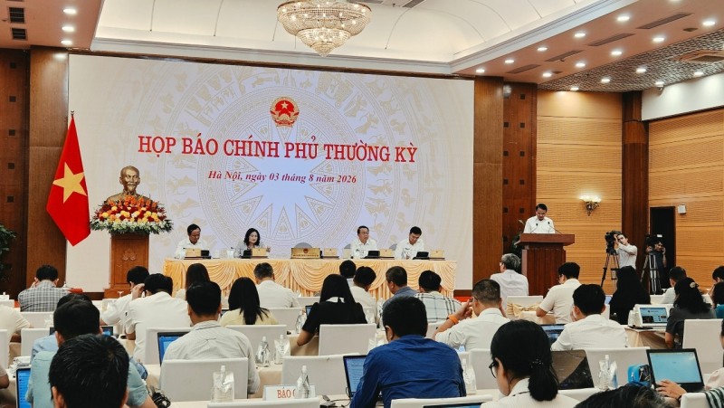 Kinh tế - xã hội 7 tháng đầu năm 2026: Thu ngân sách vượt 72% dự toán, FDI đăng ký tăng gần 58%