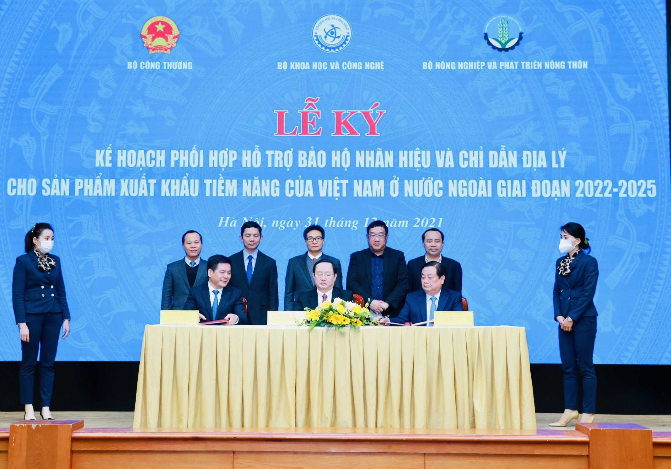 Ba bộ phối hợp hỗ trợ bảo hộ nhãn hiệu và chỉ dẫn địa lý cho sản phẩm có tiềm năng xuất khẩu
