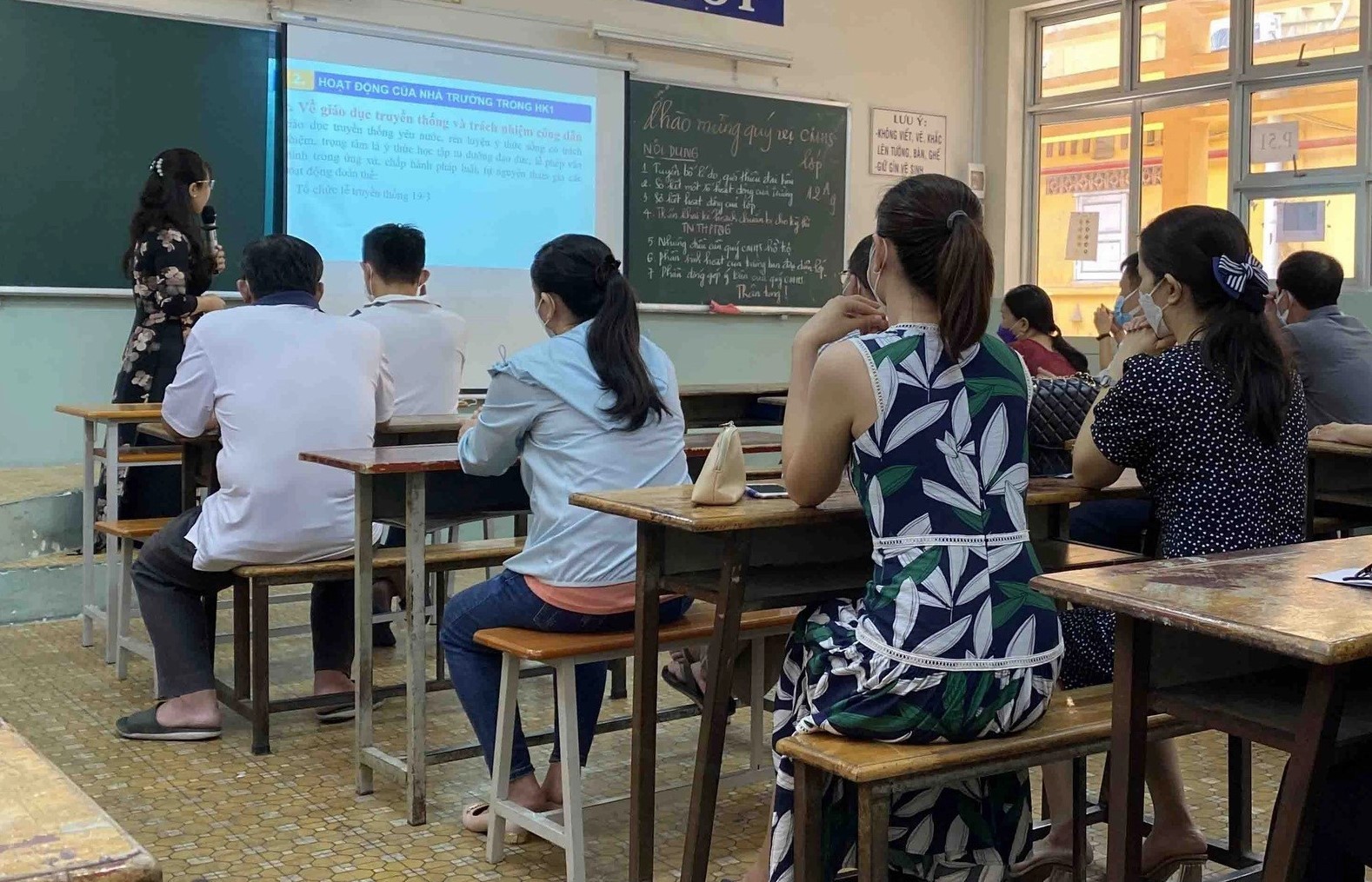 Để hội phụ huynh không trở thành “hội phụ thu”?