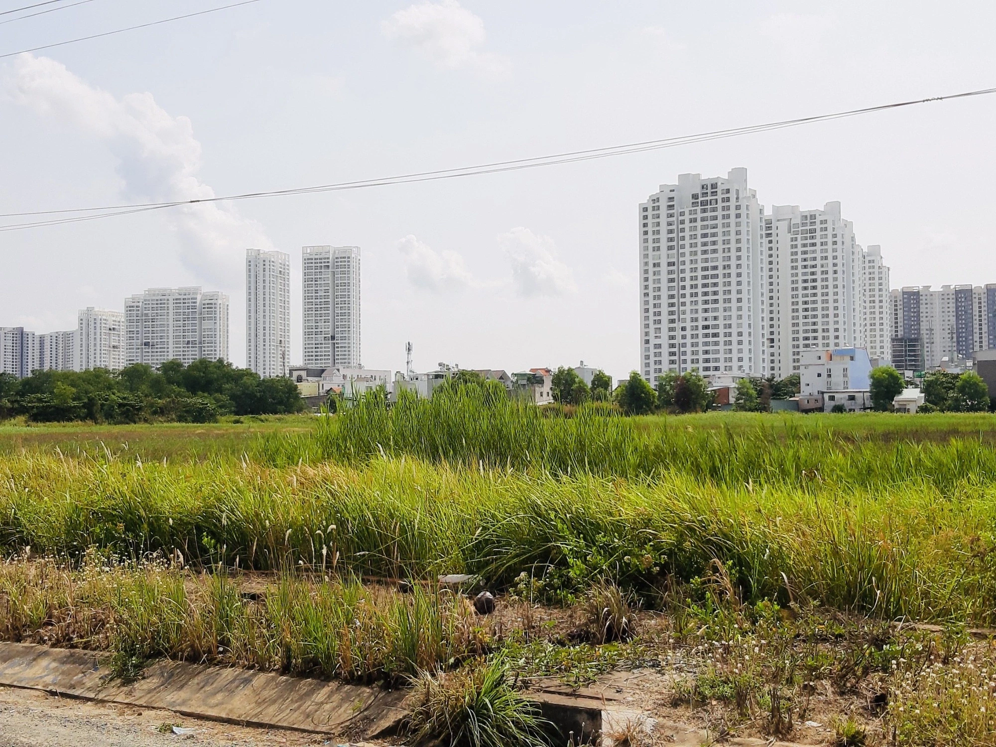Chuyển mục đích sử dụng đất để xây nhà ở thương mại cần điều kiện gì?