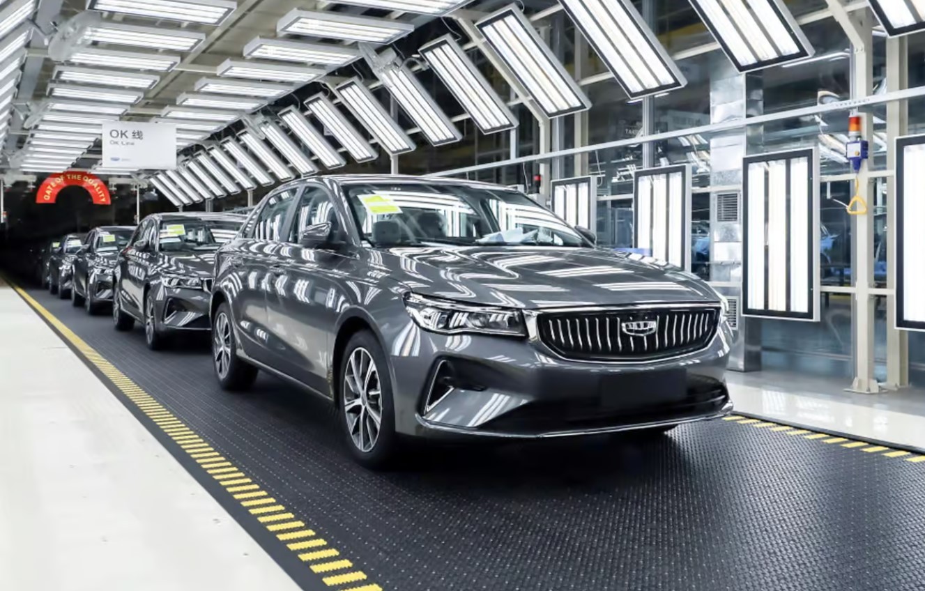 Geely ngừng xây dựng thêm nhà máy do khủng hoảng thừa
