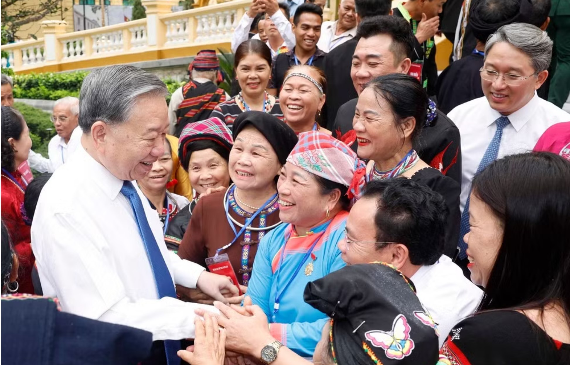 Già làng, trưởng bản góp phần củng cố khối đại đoàn kết toàn dân tộc