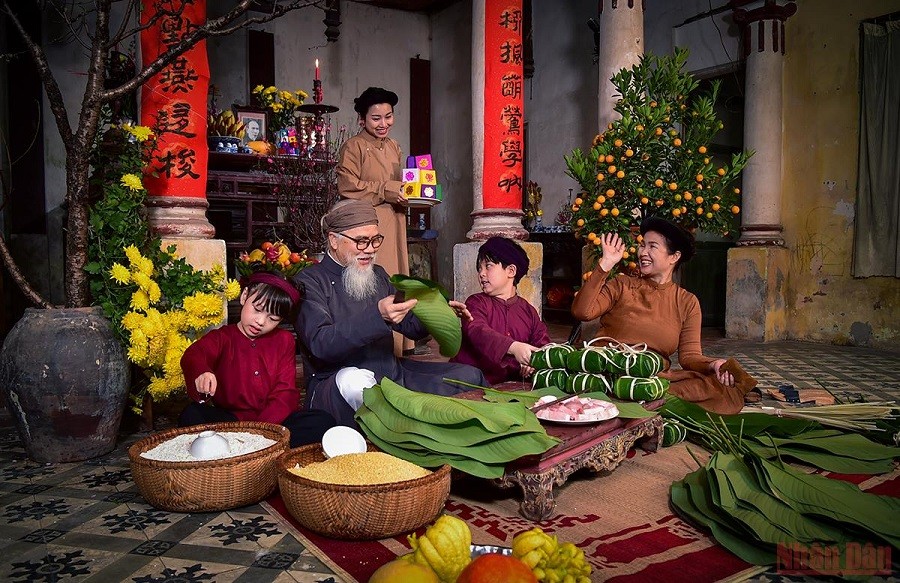 Phát huy giá trị truyền thống gia đình Việt Nam trong thế hệ trẻ hiện nay